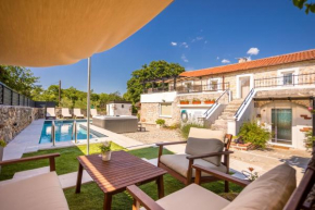 Villa Hrustika - heated pool, jacuzzi & sauna
